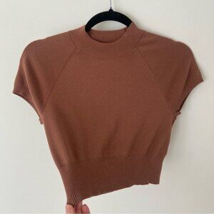 Aritzia Sunday Best Hardy Mock Neck Sweater Cropped size Medium